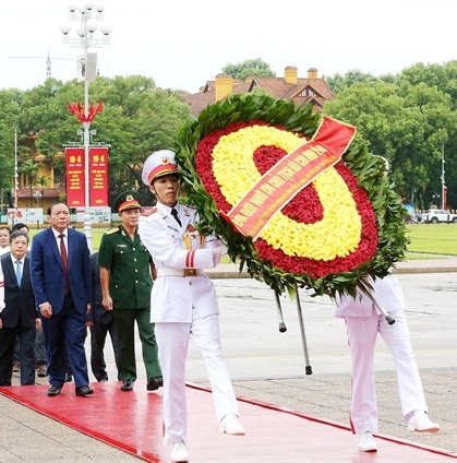 Các điển hình tiên tiến trong lĩnh vực VHTTDL báo công dâng Bác