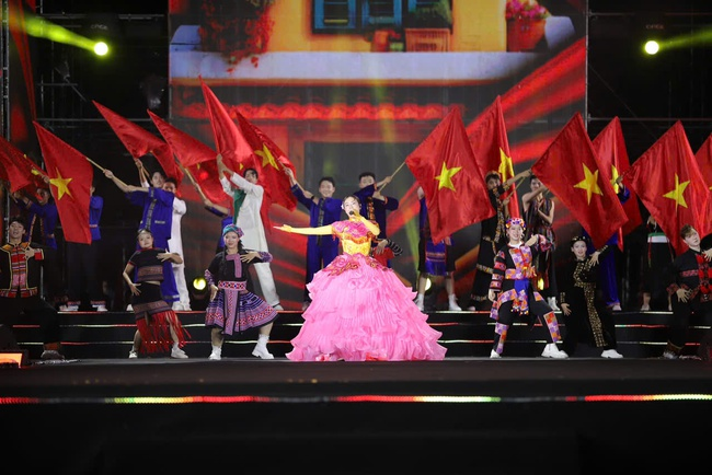 Đại hội XIV của Đảng: Xây dựng và phát triển văn hóa, con người Việt Nam tiếp tục được khẳng định là một trụ cột quan trọng