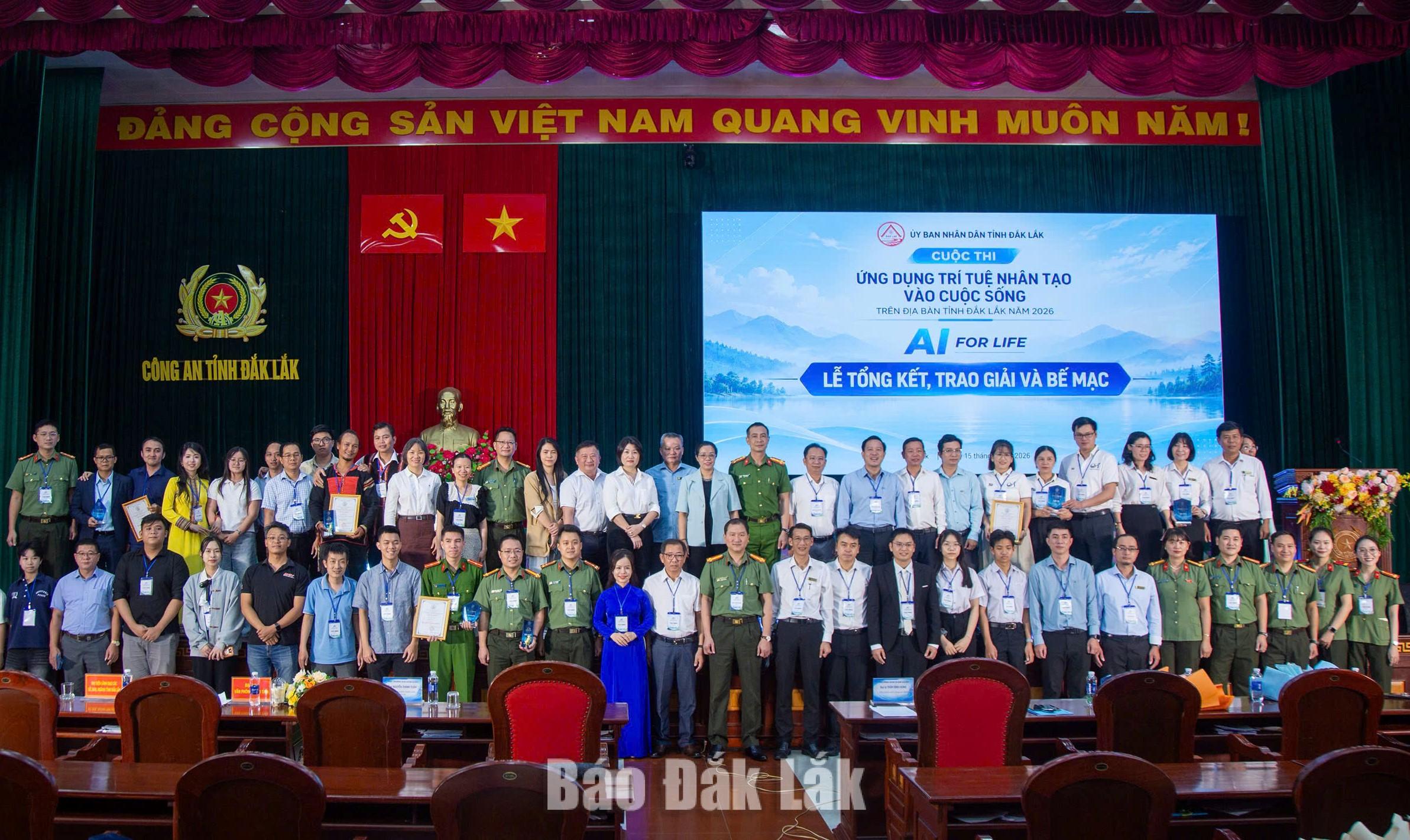 Trao 20 giải thưởng Cuộc thi “Ứng dụng trí tuệ nhân tạo vào cuộc sống”