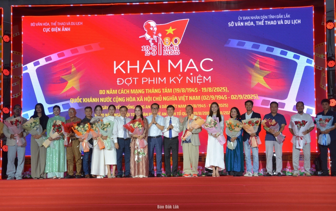 Khai mạc đợt phim kỷ niệm 80 năm Cách mạng tháng Tám và Quốc khánh 2/9