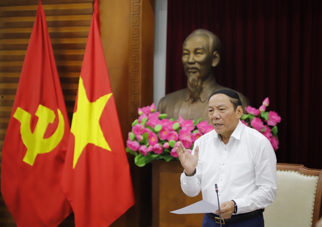 Bộ trưởng Nguyễn Văn Hùng chủ trì cuộc họp tập thể Lãnh đạo Bộ VHTTDL về việc quán triệt, triển khai một số nhiệm vụ trọng tâm thời gian tới
